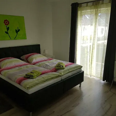 Am Hattinger Rathaus