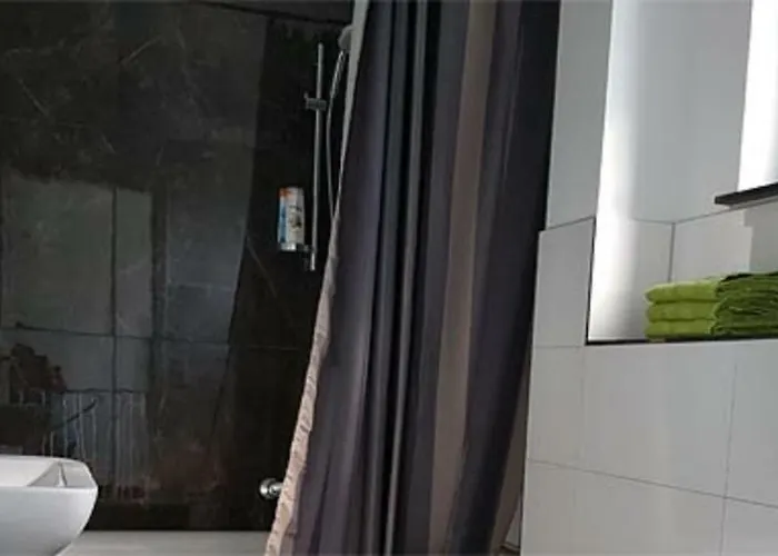 Gaestehaus Am Hattinger Rathaus Gæstehus *