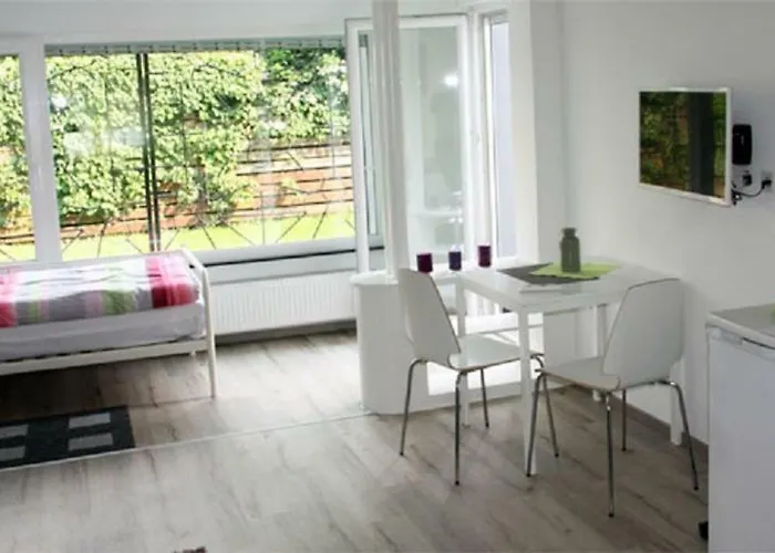 Gaestehaus Am Hattinger Rathaus Gæstehus *